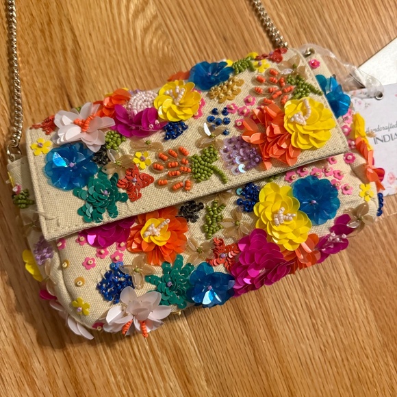 Viral Beaded Bag - Picture 2 of 6